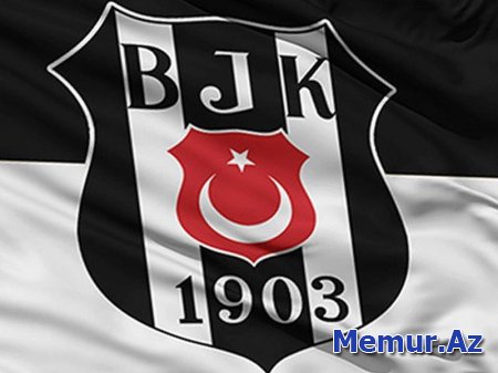 "Beşiktaş" daha iki futbolçunu klubdan göndərdi
