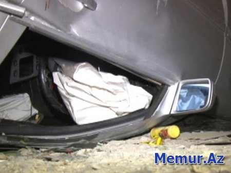 "Mercedes" aşdı: bir ailənin 3 üzvü yaralandı