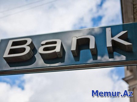 "Bank azarı" Rusiyada: daha biri bağlandı