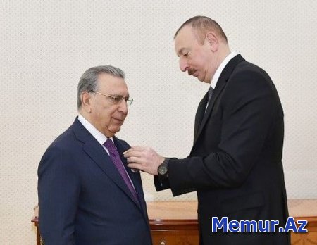 Prezident Ramiz Mehdiyevi təltif etdi - FOTO