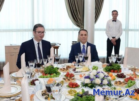Baş nazir Serbiya prezidenti ilə naharda - FOTO