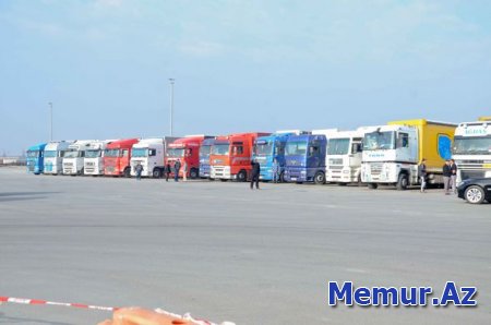 Qazaxıstanın nümayəndə heyəti Bakı Limanı və Əsas Yük Terminalında – FOTO