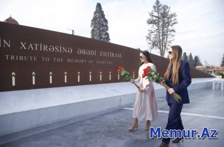 Leyla Əliyeva və Alena Əliyeva Gəncə Memorial Kompleksini və Milli Qəhrəman Natiq Qasımovun ailəsini ziyarət ediblər
