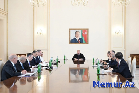 İlham Əliyevin sədrliyi ilə "Azərbaycanın yeni rəqəmsal arxitekturası" adlı vahid fəaliyyət planına həsr olunmuş müşavirə keçirilib