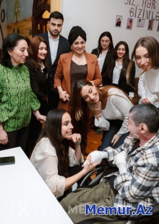 Prezidentin qızları və gəlini “Yaşama Dəstək” Mərkəzini ziyarət ediblər