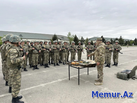 Hərbi vəzifəlilərə atəş, taktiki, sıra və fiziki hazırlıq üzrə məşğələlər keçirilib