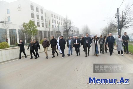 Xarici diplomatlar Şuşada yeni inşa edilən məsciddə olub