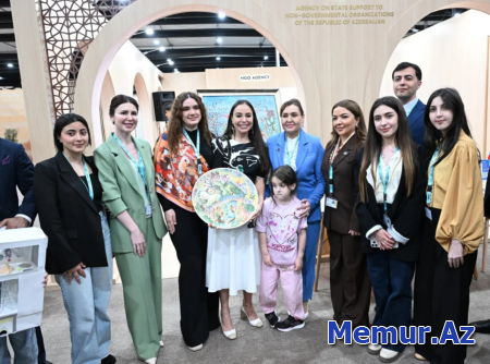 Leyla Əliyeva və Arzu Əliyeva "Urban Expo" sərgisi ilə tanış olublar