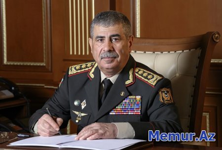 Zakir Həsənov Müstəqillik Günü münasibətilə Azərbaycan Ordusunun şəxsi heyətini təbrik edib
