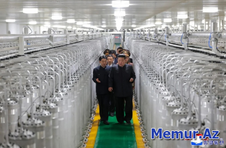 Kim Çen İn yeni nüvə materiallarının istehsalı zavoduna baş çəkib
