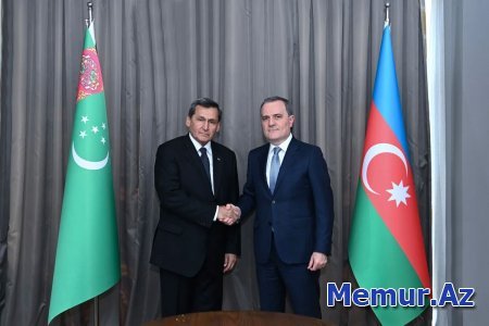 Azərbaycan - Türkmənistan münasibətlərinin vəziyyəti və inkişaf perspektivləri müzakirə olunub