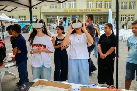 “Səyyar Gənclər Xidməti” fəaliyyətini Xızıda davam etdirir