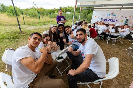 Gənclər Yay Fest-in “Elm, Etika və Gələcək” düşərgəsində bir araya gəliblər
