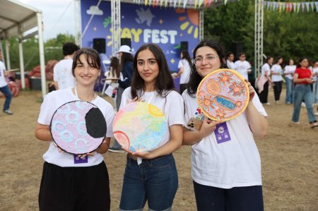 Gənclər Yay Fest-in “Elm, Etika və Gələcək” düşərgəsində bir araya gəliblər