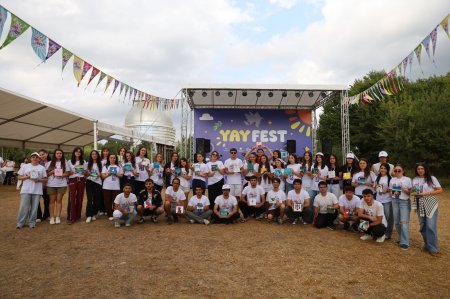 Gənclər Yay Fest-in “Elm, Etika və Gələcək” düşərgəsində bir araya gəliblər