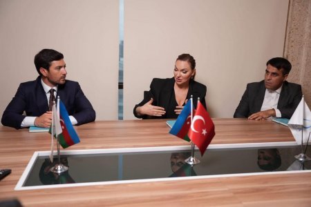 İMZA Sosial İnkişafa Dəstək İctimai Birliyinin İdarə Heyətinin növbəti iclası keçirilib.