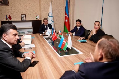 İMZA Sosial İnkişafa Dəstək İctimai Birliyinin İdarə Heyətinin növbəti iclası keçirilib.